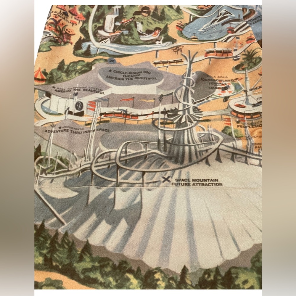 Disneyland Vintage 1970s Park Map Sport Capri Stretchy All-Over Print Leggings M - Picture 6 of 7